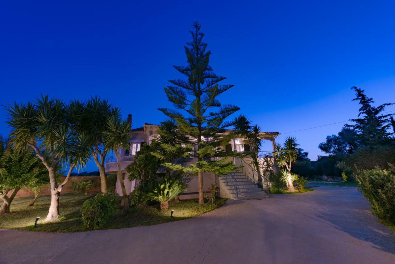 Villa Antia Metaxata Luaran gambar